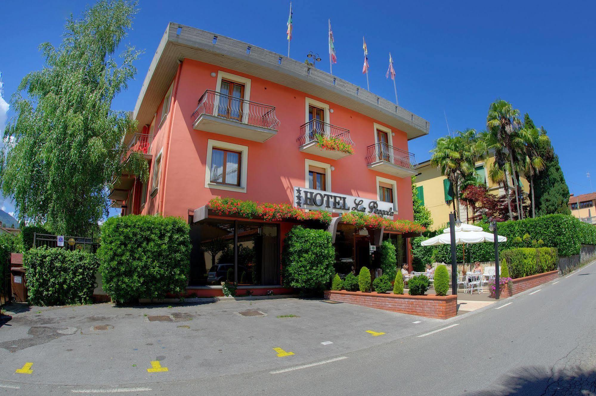 Hotel La Pergola Barga Bagian luar foto